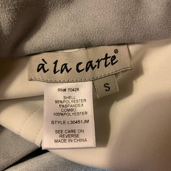 a’la carte Faux Suede Ombré Blazer Size Small - Picture 6 of 9